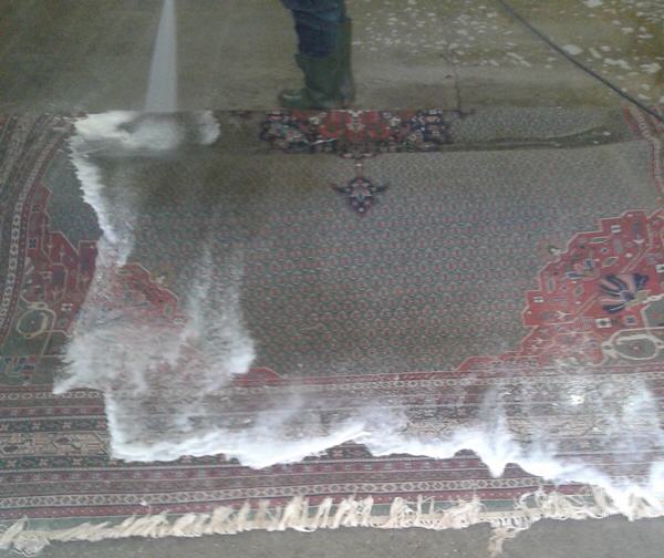 Wir waschen Ihren Teppich